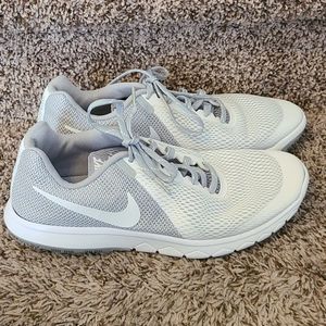 Nike Flex Experience RN 5